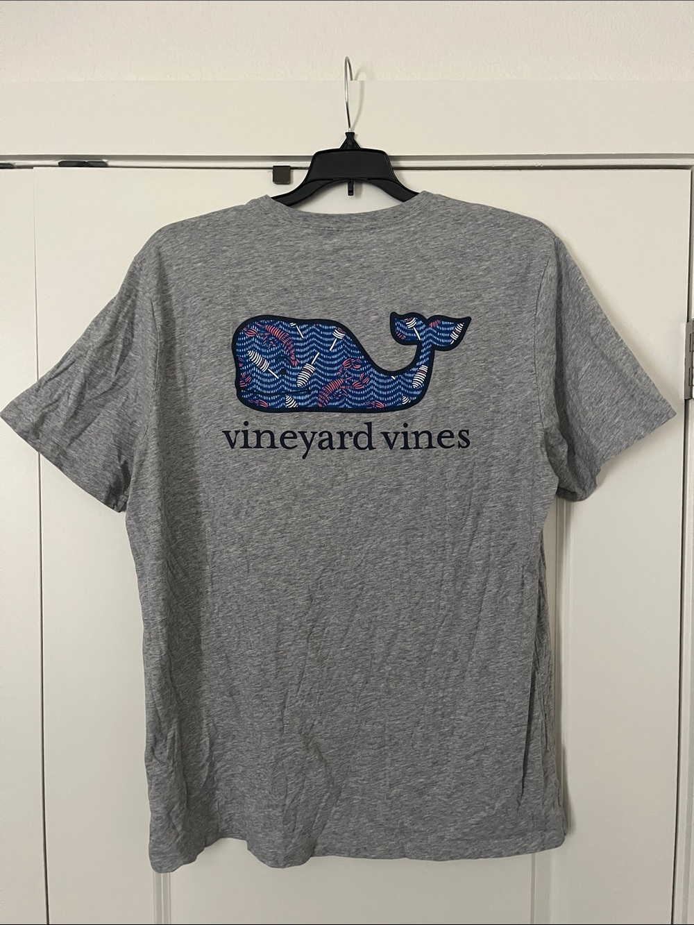Vineyard Vines Lobster Heather Gray Short-Sleeve Pocket Tee with Whale Patch